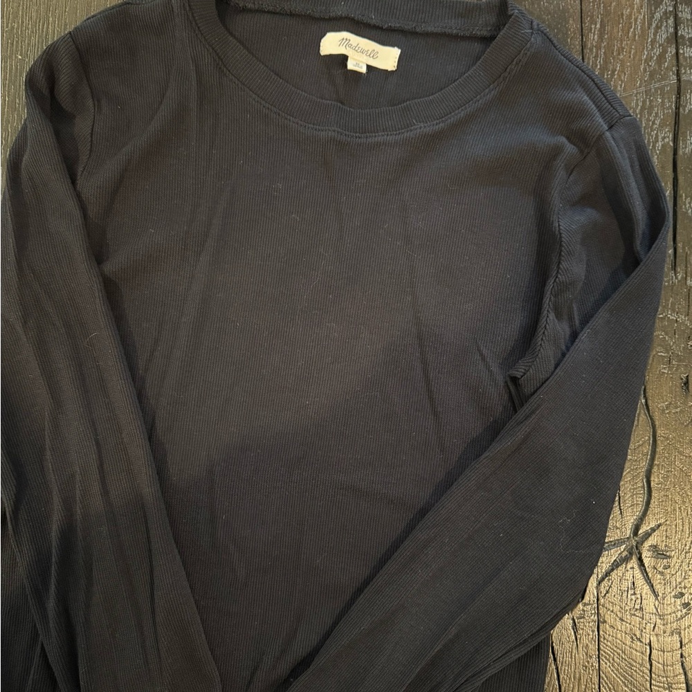 Madewell women’s long sleeve black crewneck